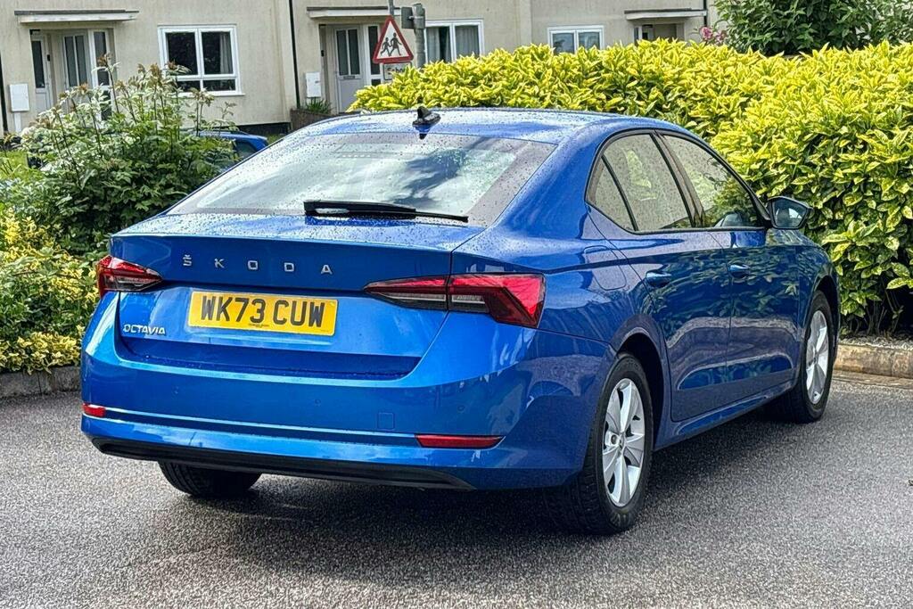 Skoda Octavia 1.5 Tsi Act Se Hatchback WL73CUW Blue #3