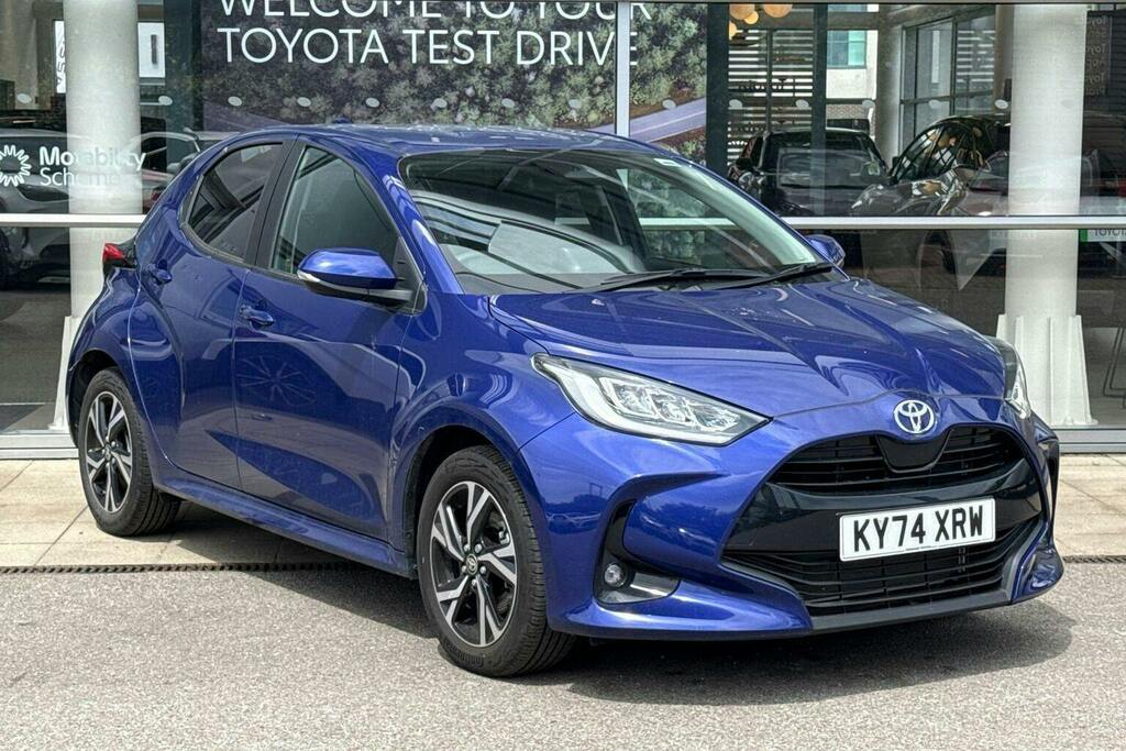 Toyota Yaris 1.5 Vvt H Design Hatchback Hybrid E Cvt Blue