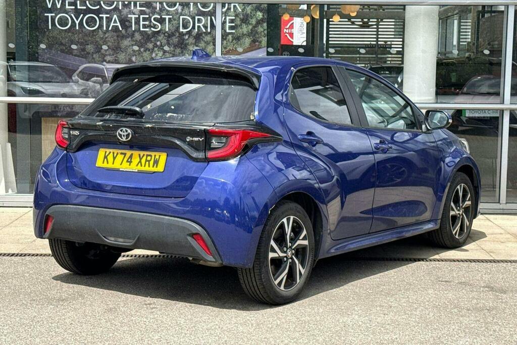 Toyota Yaris 1.5 Vvt H Design Hatchback Hybrid E Cvt Blue #2