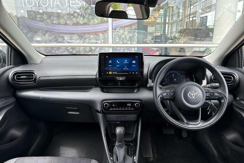 Toyota Yaris 1.5 Vvt H Design Hatchback Hybrid E Cvt Blue #6