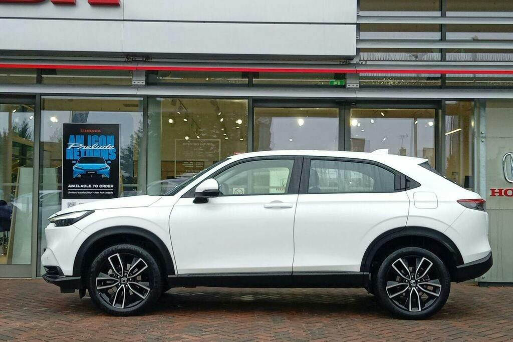 Honda Hr-V 1.5 H I Mmd Elegance Suv Hybrid Cvt LL23MGX White #6
