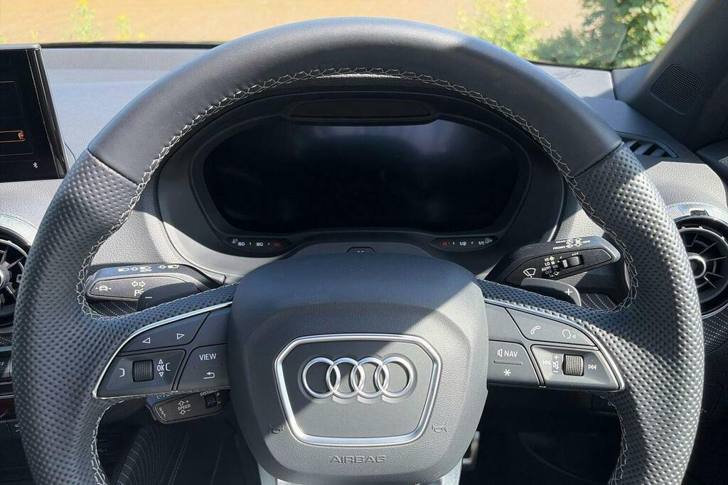 Audi SQ2 2.0 Tfsi Black Edition Suv S Tronic Qua Grey #13