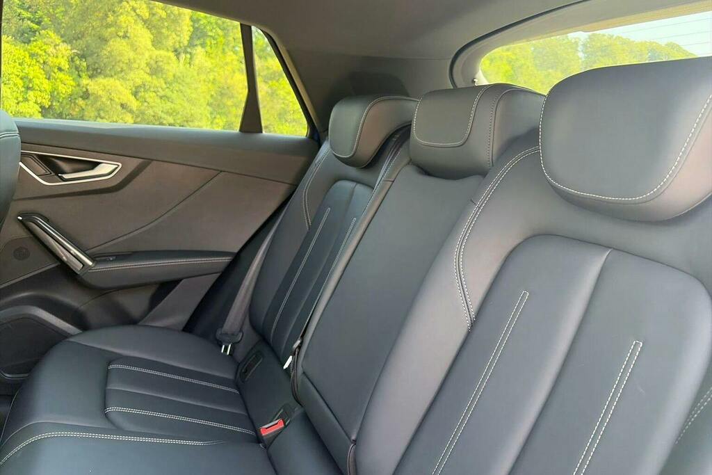 Audi SQ2 2.0 Tfsi Black Edition Suv S Tronic Qua Grey #17