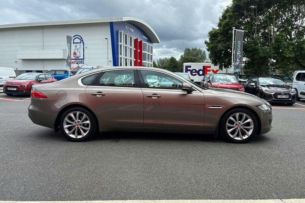 Jaguar XF 2.0D Portfolio Saloon Brown #2