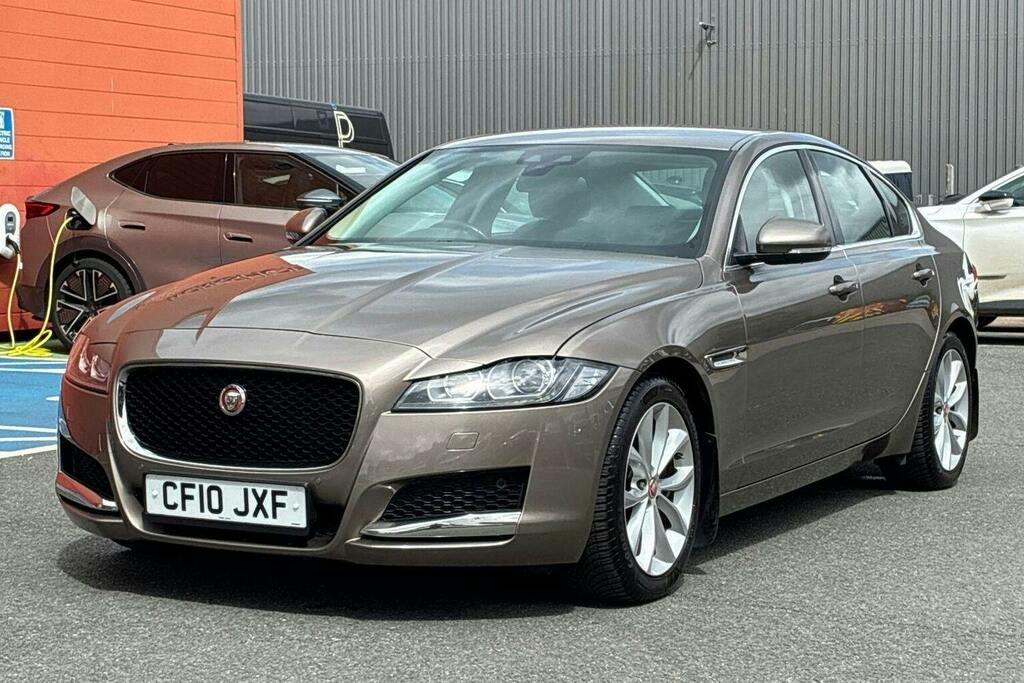 Jaguar XF 3L S White #7