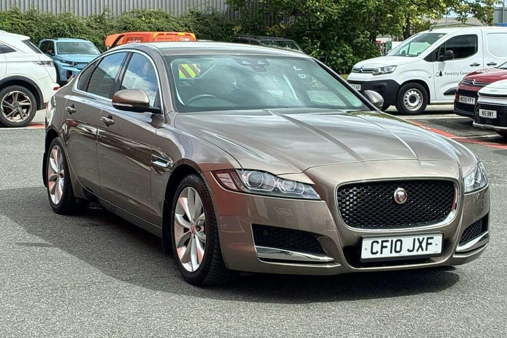 Jaguar XF 2.0D Portfolio Saloon Brown