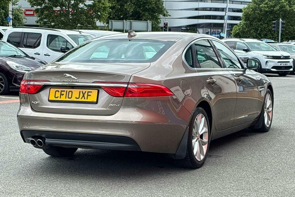 Jaguar XF 2.0D Portfolio Saloon Brown #3