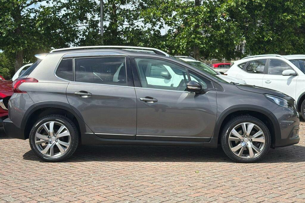 Peugeot 2008 1.2 Puretech Allure Premium Suv Eat Grey #2