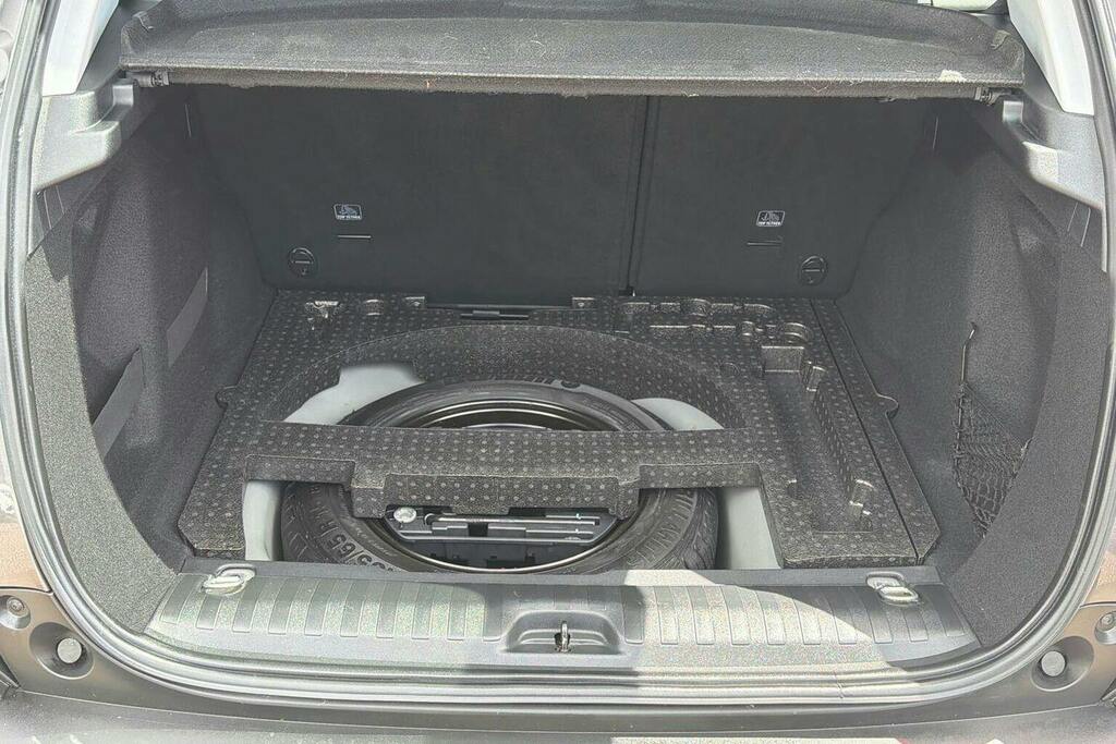 Peugeot 2008 1.2 Puretech Allure Start Stop Grey #29
