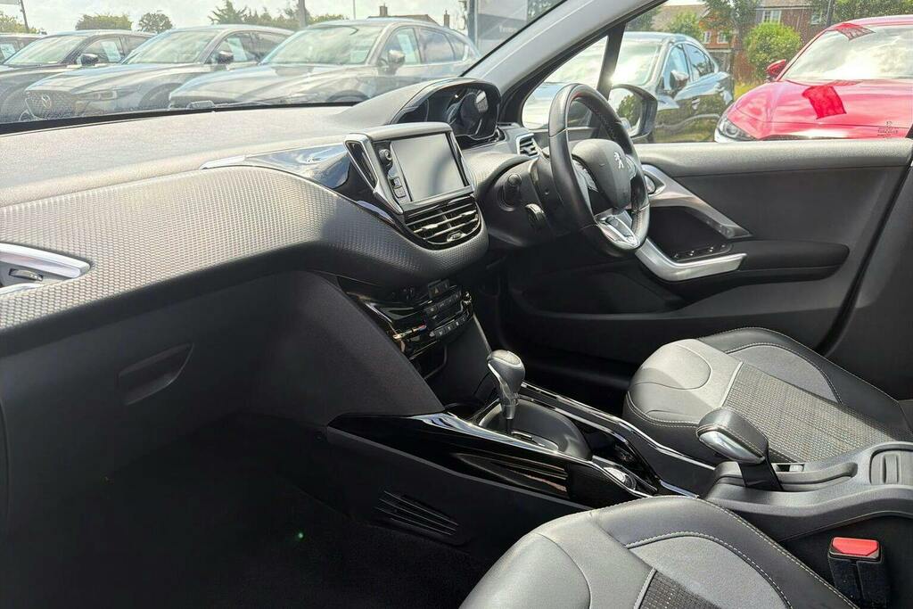 Peugeot 2008 1.2 Puretech Allure Start Stop Grey #18