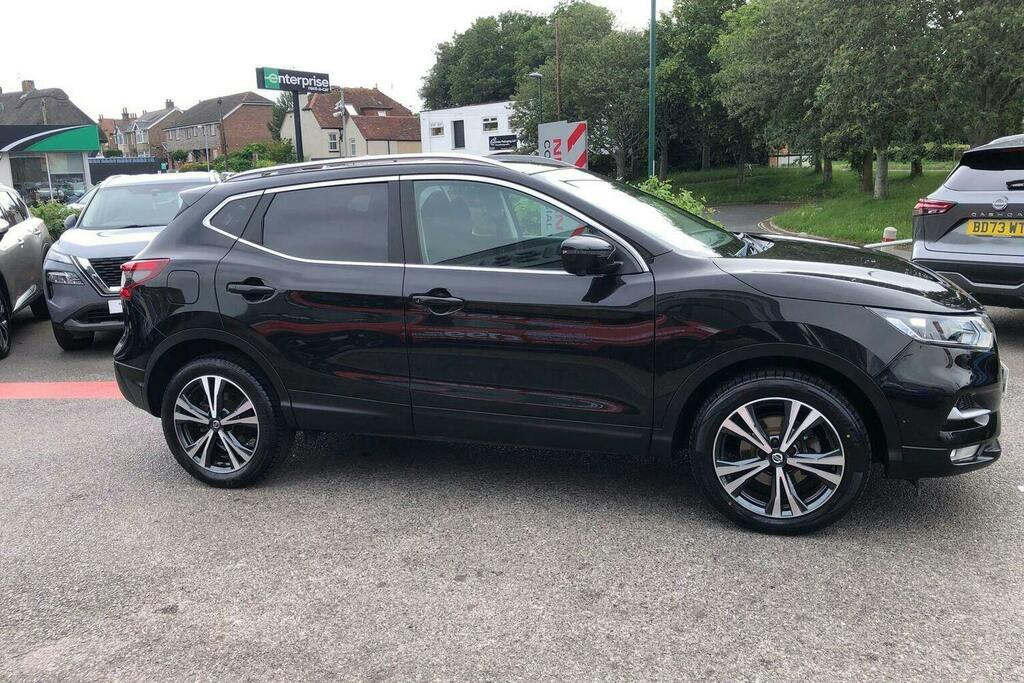 Nissan Qashqai 1.3 Dig T N Connecta Suv Dct EY70CUV Black #2