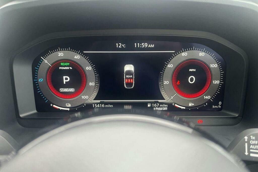 Nissan Qashqai E-power Acenta Premium Red #14