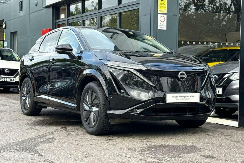 Nissan Ariya 63Kwh Evolve Suv 7.4Kw Charger Black