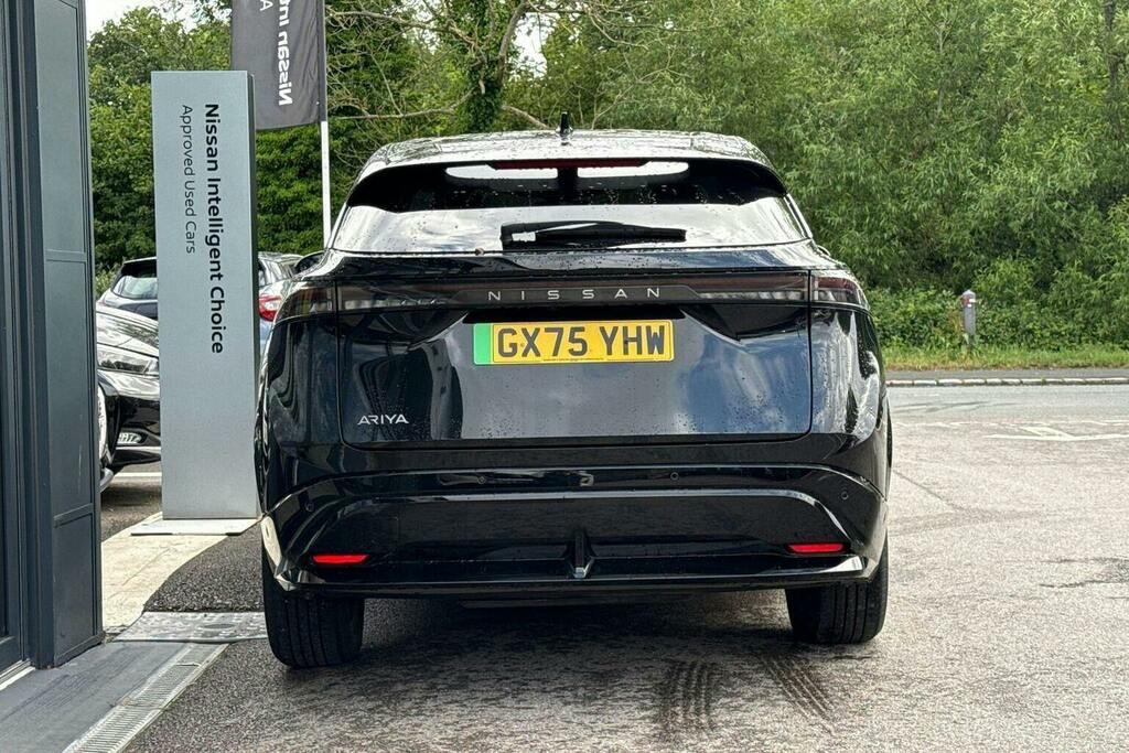 Nissan Ariya 63Kwh Evolve Suv 7.4Kw Charger Black #4