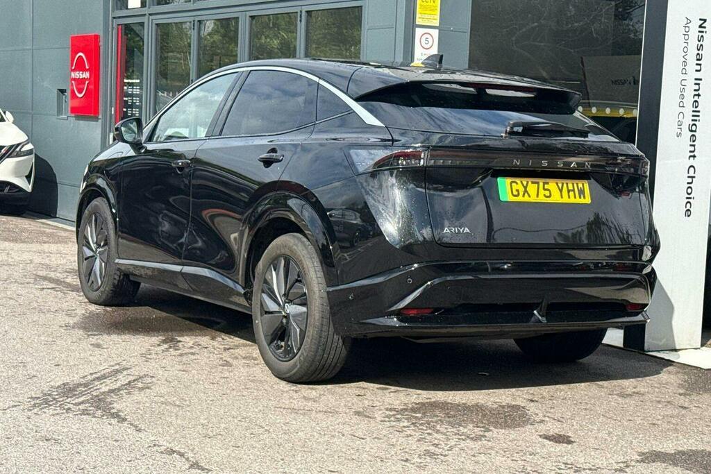 Nissan Ariya 63Kwh Evolve Suv 7.4Kw Charger Black #5