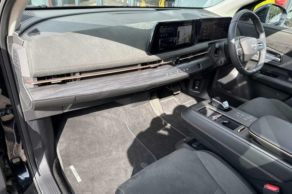 Nissan Ariya Advance Black #15