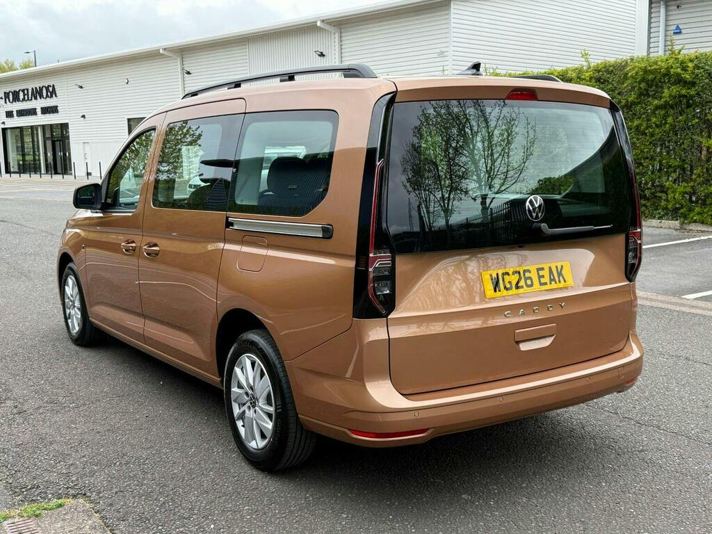 Volkswagen Caddy Maxi Life 2.0 Tdi Life Mpv Dsg Brown #4