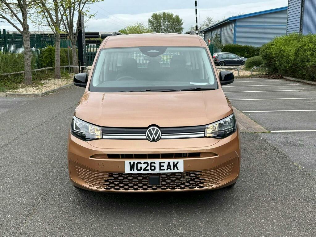 Volkswagen Caddy Maxi Life 2.0 Tdi Life Mpv Dsg Brown #2
