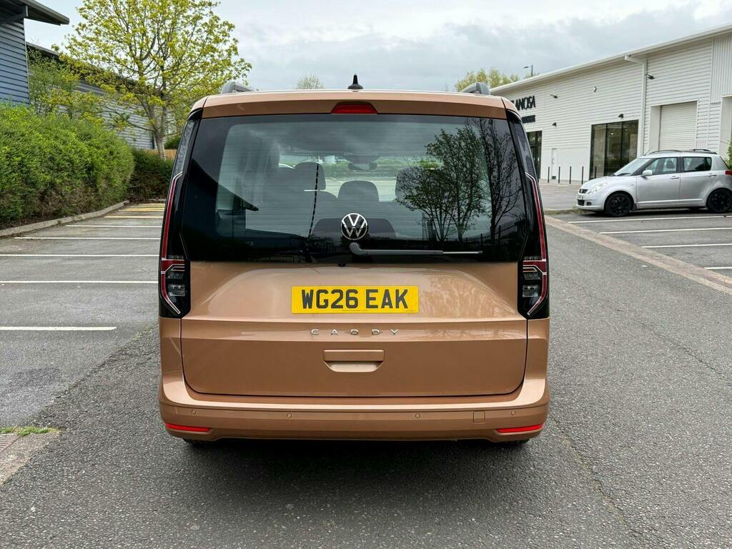 Volkswagen Caddy Maxi Life 2.0 Tdi Life Mpv Dsg Brown #6