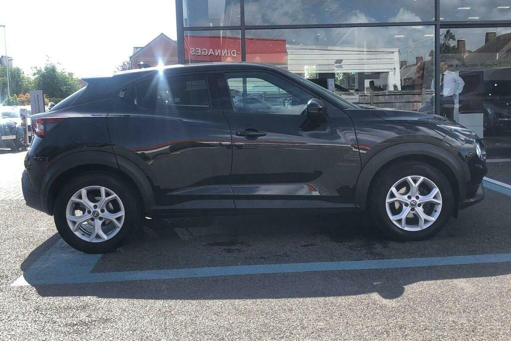 Nissan Juke 1.0 Dig T N Connecta Suv Dct LS70VNX Black #2