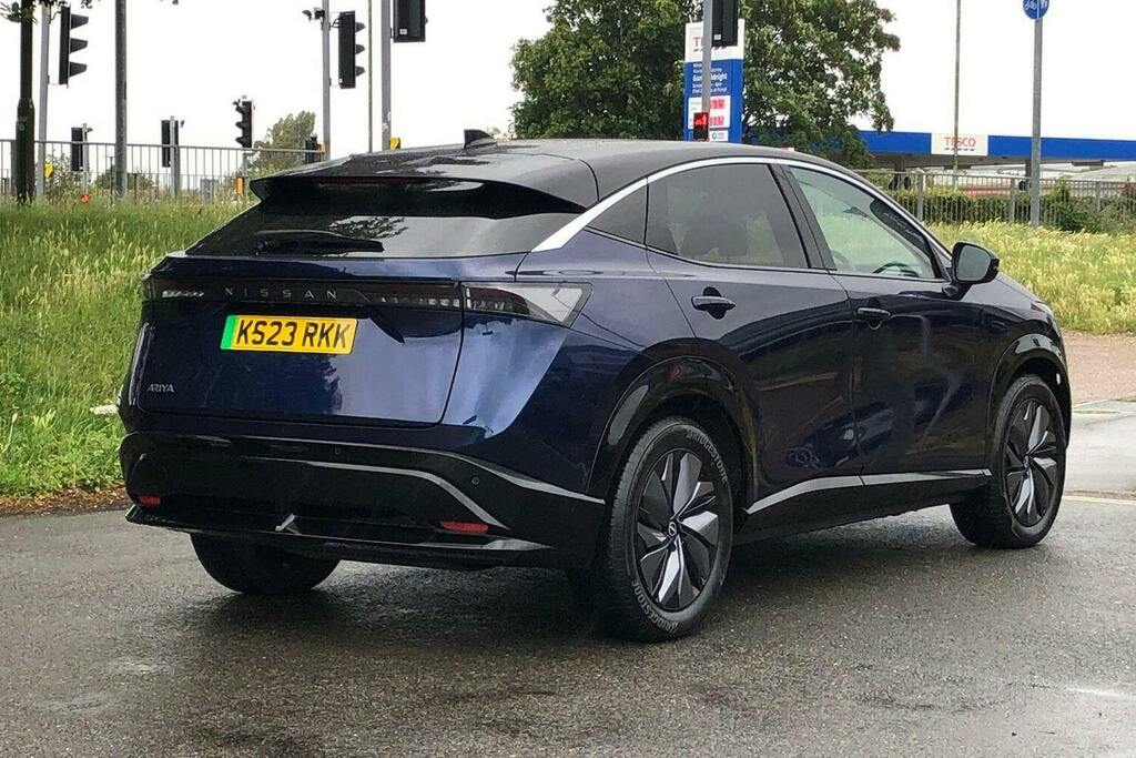 Nissan Ariya 63Kwh Advance Suv 7.4Kw Charger Blue #3
