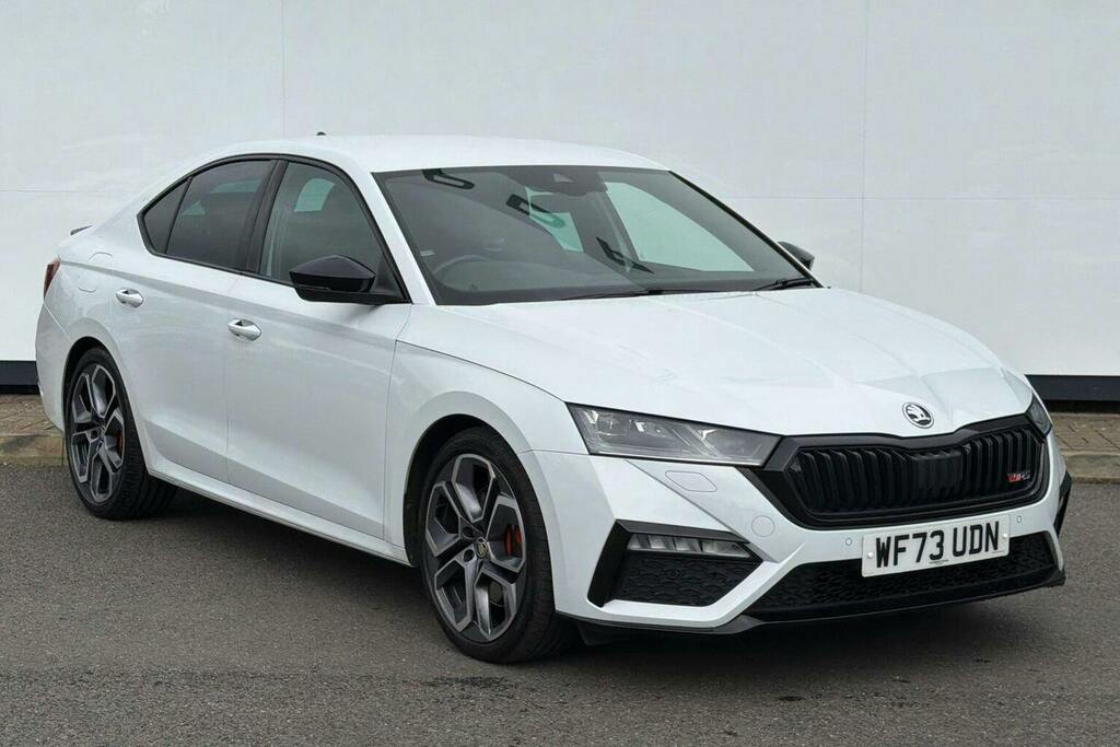 Skoda Octavia 2.0 Tsi Vrs Hatchback Dsg WF73UDN White