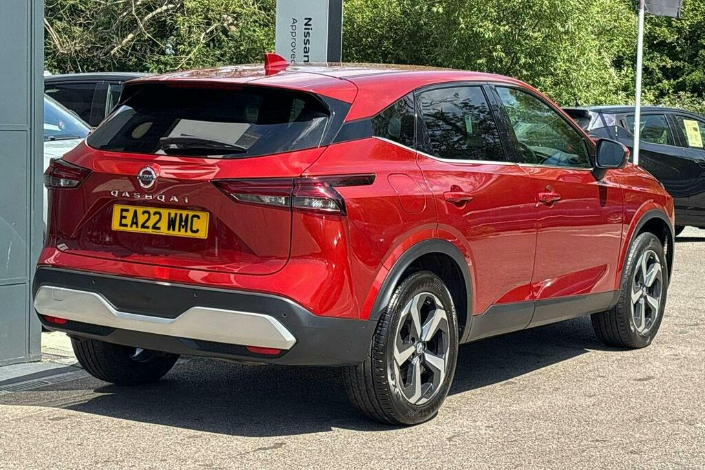 Nissan Qashqai 1.3 Dig T Mhev N Connecta Suv Hybrid Xt EA22WMC Red #3