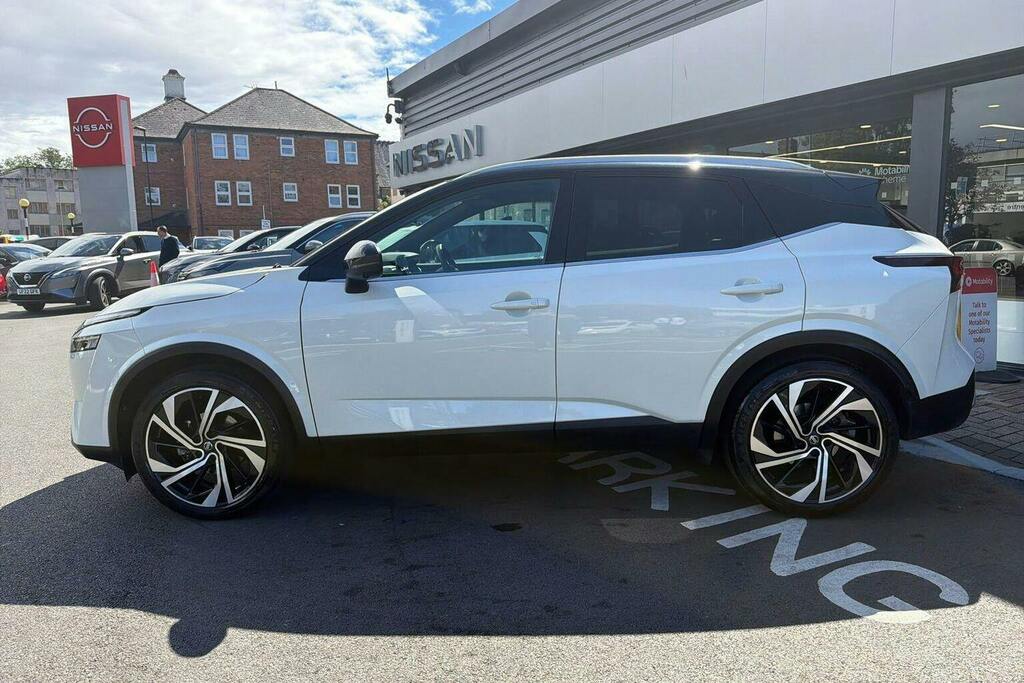 Nissan Qashqai 1.3 Dig T Mhev Tekna Plus Suv Hybrid Xt NG71CJX White #6