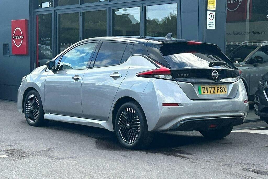 Nissan Leaf 39Kwh N Connecta Hatchback Silver #5