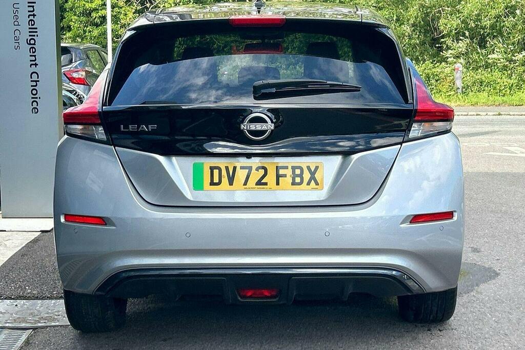 Nissan Leaf 39Kwh N Connecta Hatchback Silver #4