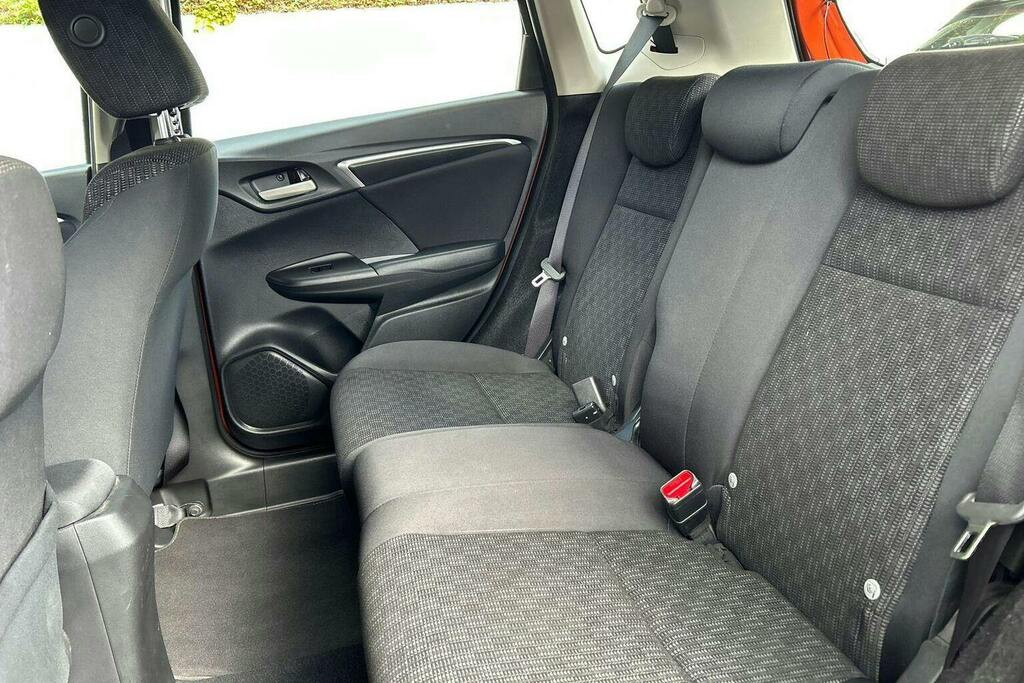 Honda Jazz 1.3 I-vtec Ex Cvt Hatchback White #17