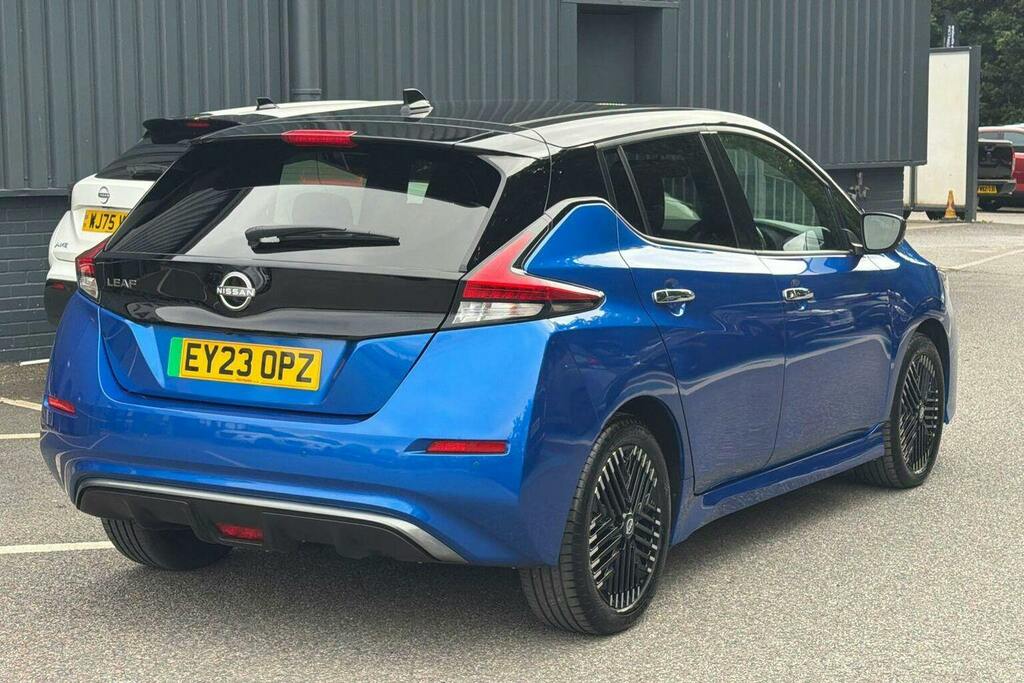 Nissan Leaf 39Kwh Tekna Hatchback Blue #3