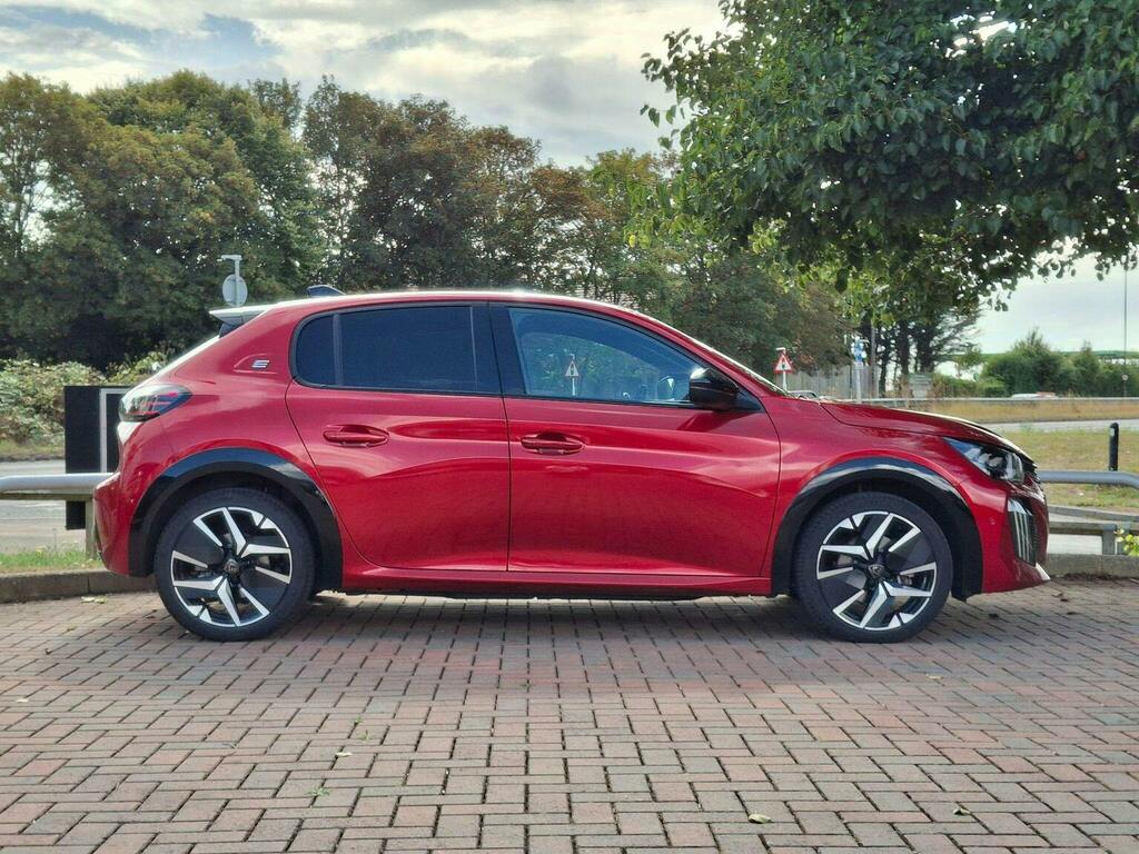 Peugeot e-208 51Kwh Gt Hatchback Red #2