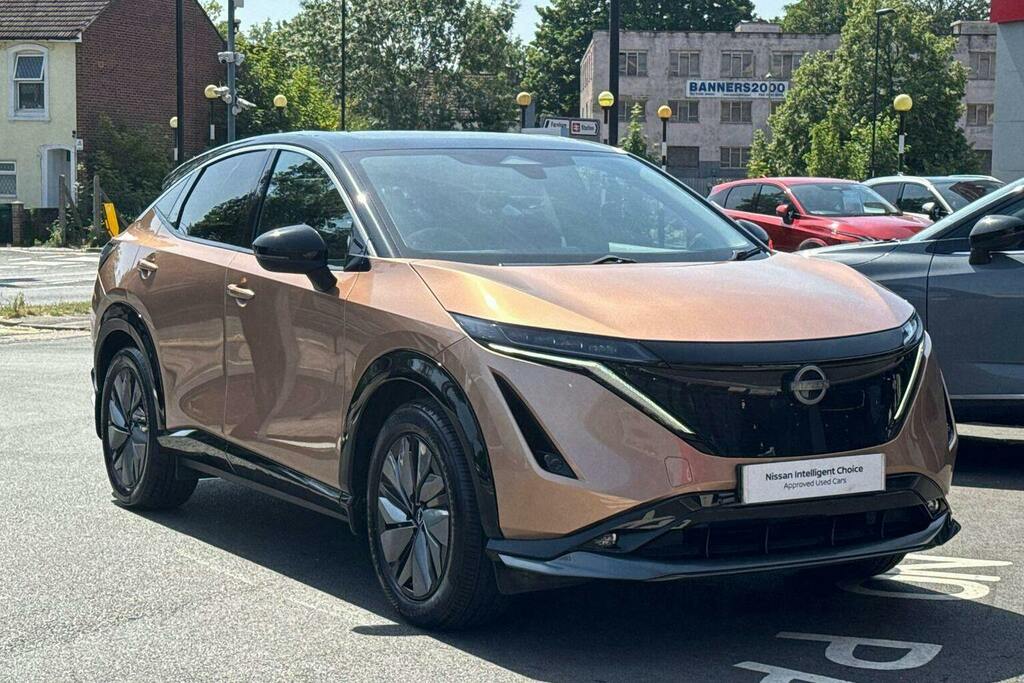 Nissan Ariya 63Kwh Advance Suv 7.4Kw Charger Brown