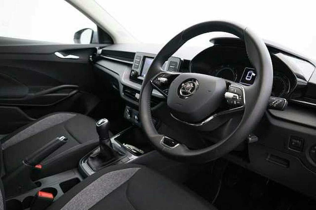 Skoda Fabia 1.0 Tsi Se Comfort Hatchback Silver #6