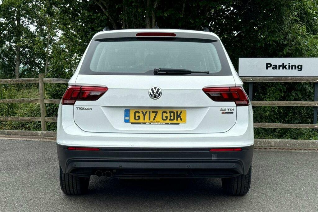 Volkswagen Tiguan 2.0 Tdi Bluemotion Tech S Suv Dsg 4Moti GY17GDK White #4