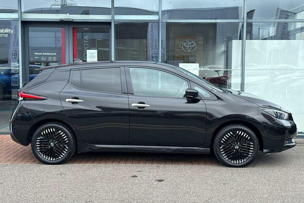 Nissan Leaf 59Kwh E Plus Tekna Hatchback Black #2
