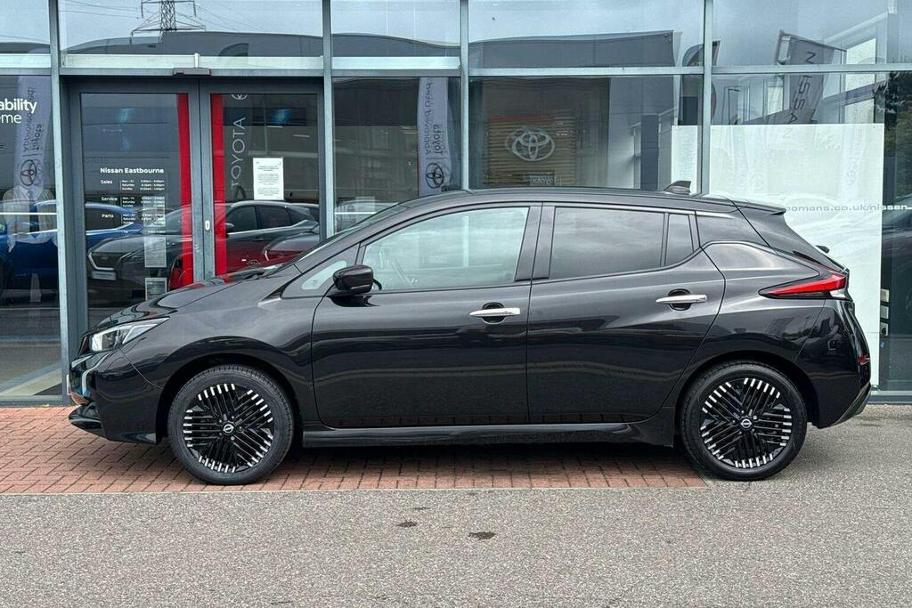 Nissan Leaf 59Kwh E Plus Tekna Hatchback Black #6