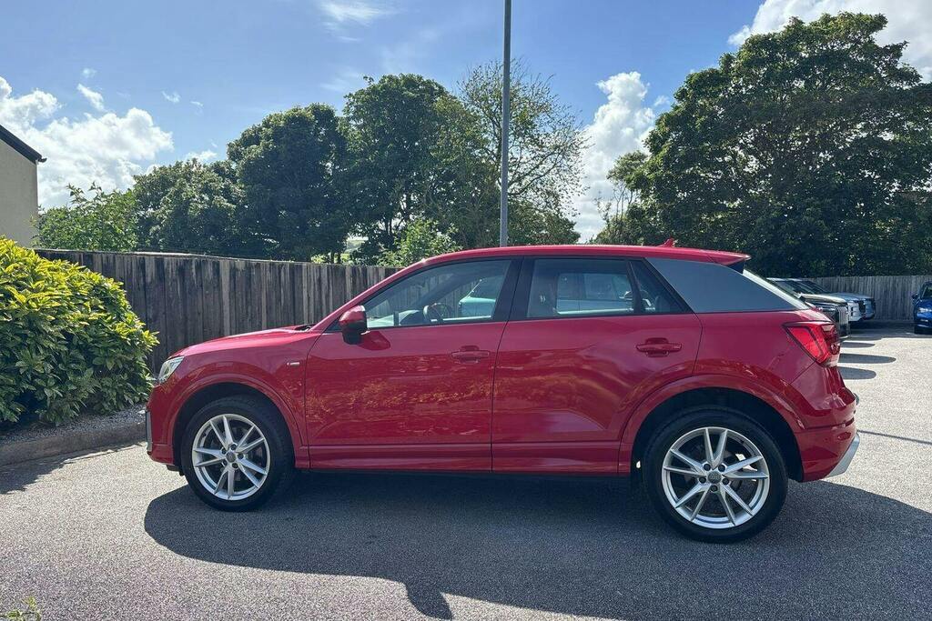Audi Q2 1.4 Tfsi Cod S Line Suv Red #6