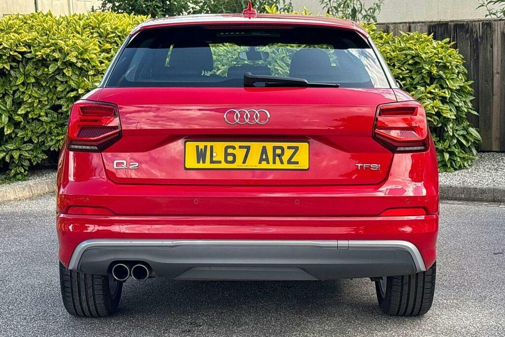 Audi Q2 1.4 Tfsi Cod S Line Suv Red #4