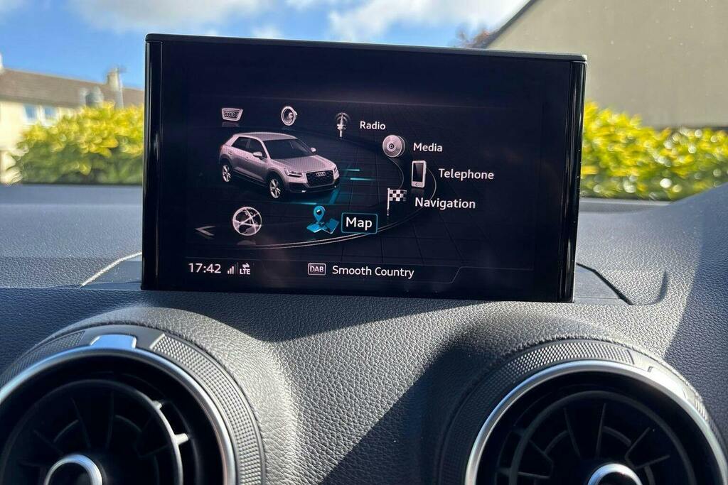 Audi Q2 Tfsi S Line White #19