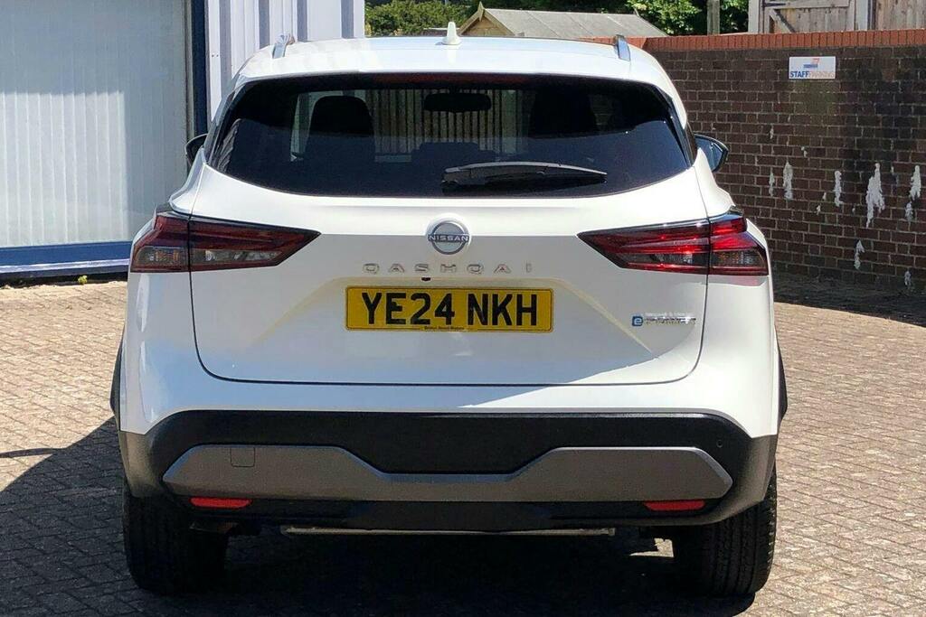 Nissan Qashqai 1.5 H E Power N Connecta Suv Hybrid Aut YE24NKH White #4