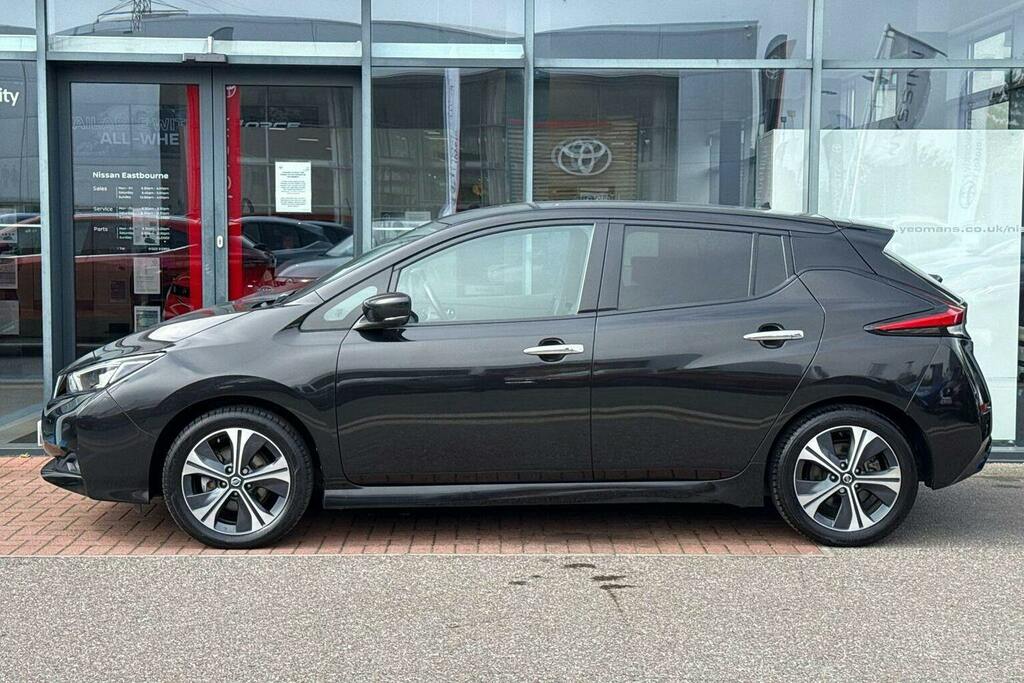 Nissan Leaf 40Kwh Tekna Hatchback Black #6