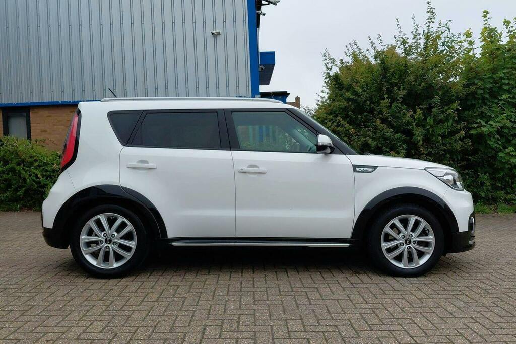 Kia Soul 1.6 Gdi 2 Suv White #2