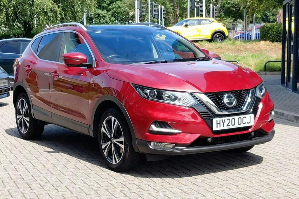 Nissan Qashqai 1.3 Dig T N Connecta Suv Red
