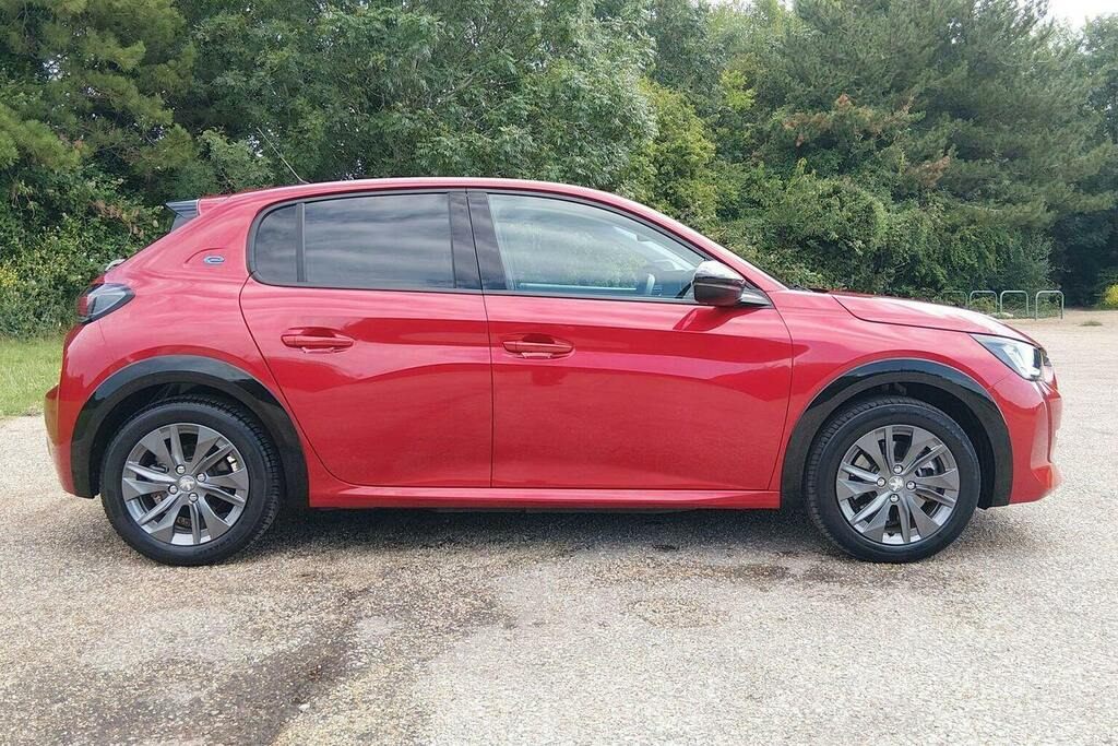Peugeot e-208 50Kwh Allure Premium Hatchback Red #2