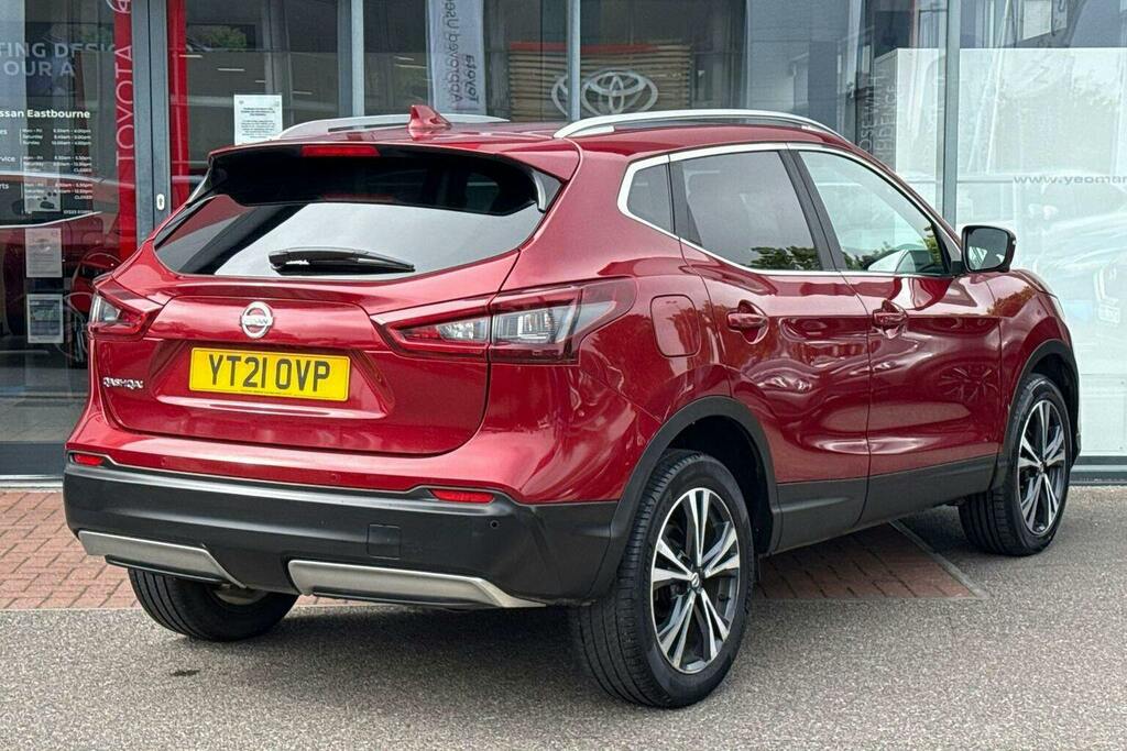 Nissan Qashqai 1.3 Dig T N Connecta Suv Dct Red #3