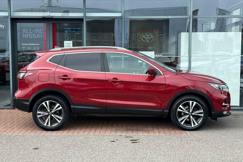 Nissan Qashqai 1.3 Dig T N Connecta Suv Dct Red #2