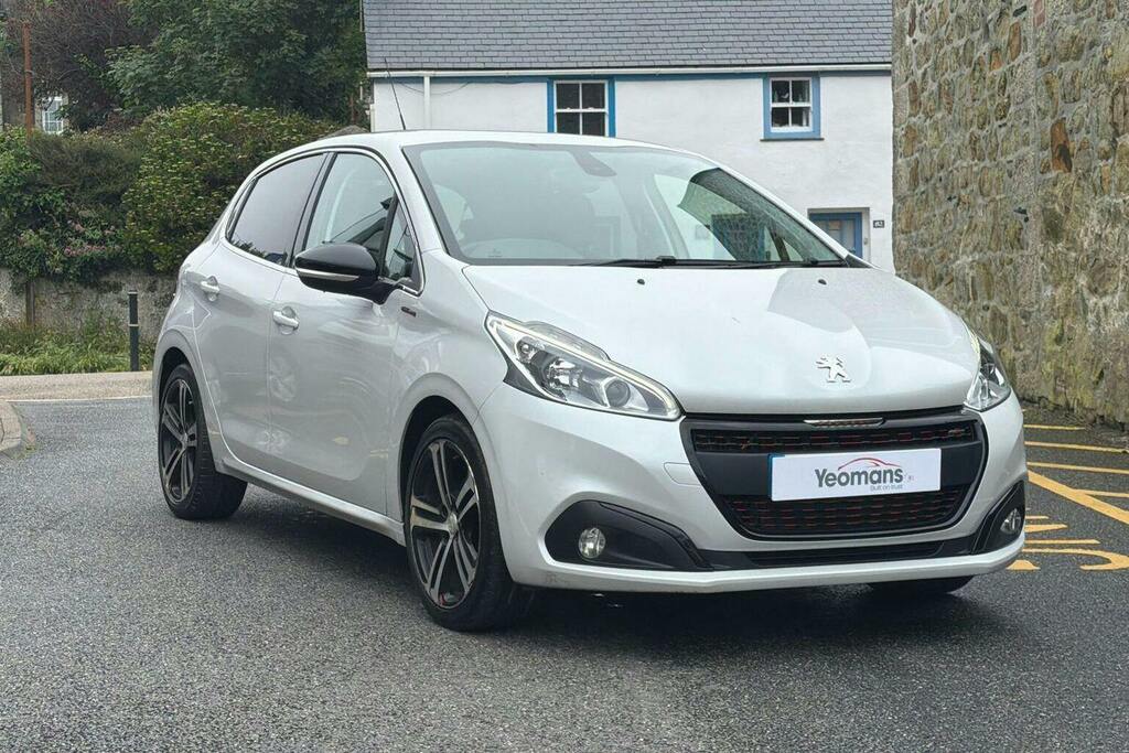 Peugeot 208 1.2 Puretech Gt Line Hatchback WK67SZR White