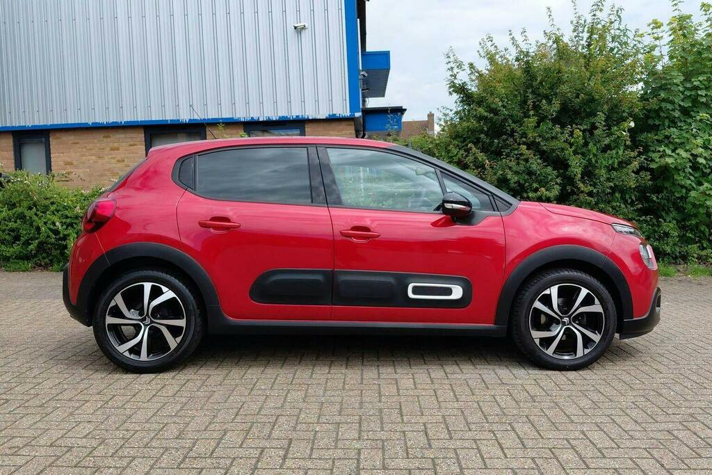 Citroen C3 1.2 Puretech Shine Plus Hatchback Manua HY23YME Red #2